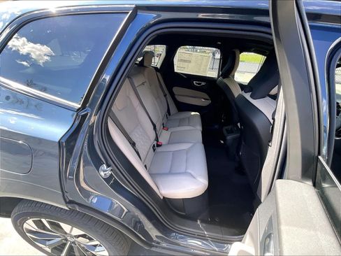 New 2026 Volvo XC60 B5 Plus w/ Protection Package Premier AWD/4WD image 27