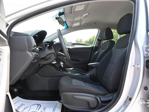 Used 2019 Hyundai Ioniq Blue FWD image 16
