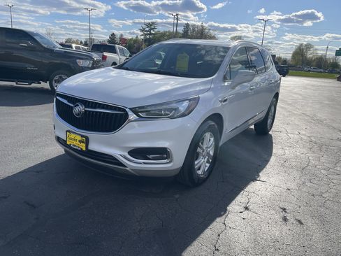 Used 2020 Buick Enclave Essence w/ LPO, Floor Liner Package AWD/4WD image 4