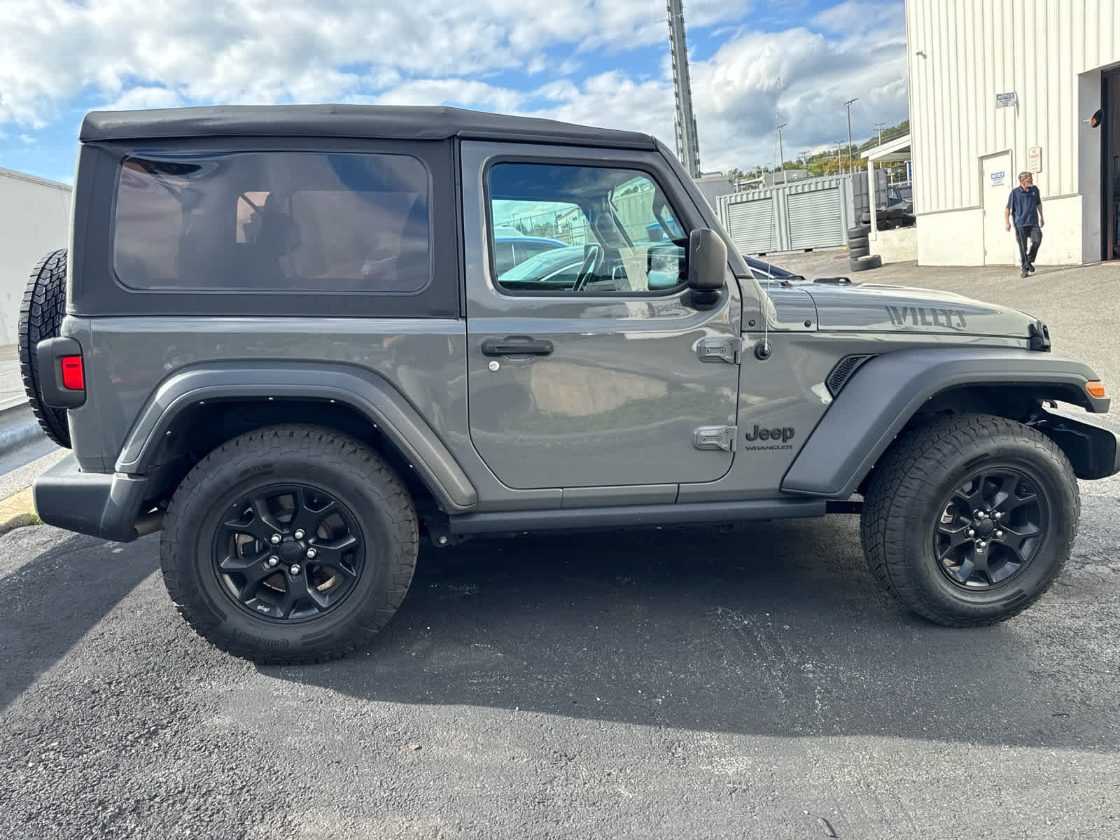 Used 2021 Jeep Wrangler Sport AWD/4WD image 15