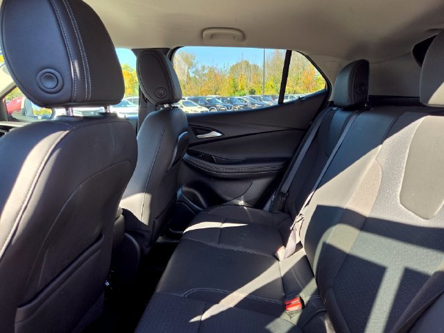 Used 2020 Buick Encore GX Preferred w/ Sport Touring Package FWD image 18
