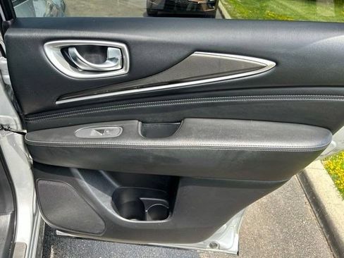 Used 2019 INFINITI QX60 Luxe w/ Essential Package AWD/4WD image 47