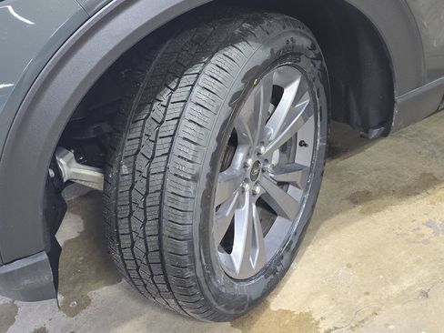 Used 2023 Ford Explorer XLT w/ Equipment Group 202A image 34