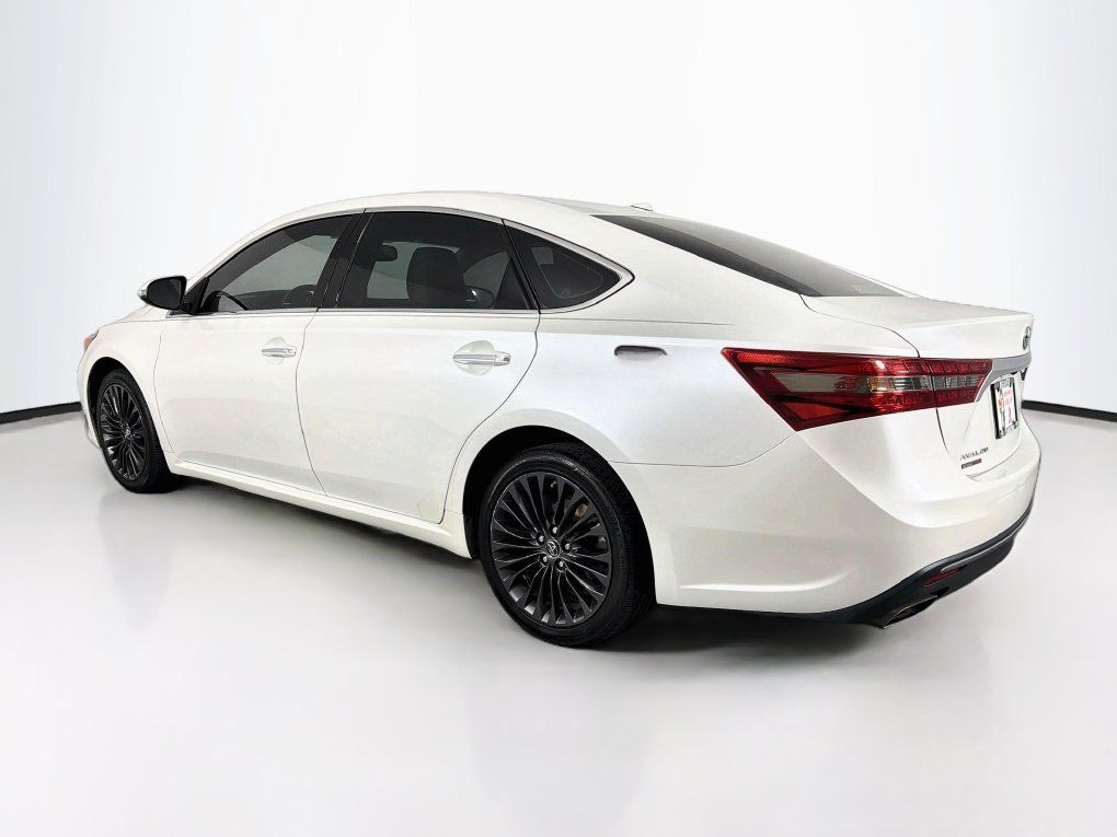 Used 2016 Toyota Avalon Touring FWD image 7