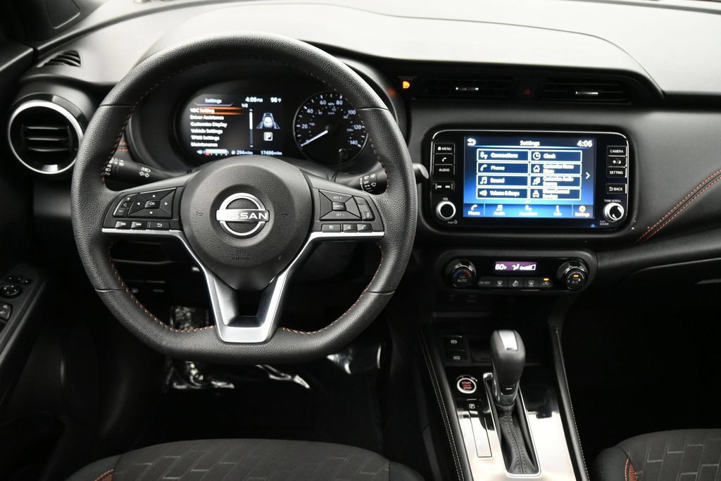 Used 2024 Nissan Kicks SR FWD image 5