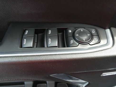Certified 2024 Chevrolet Silverado 1500 LTZ w/ Technology Package AWD/4WD image 24