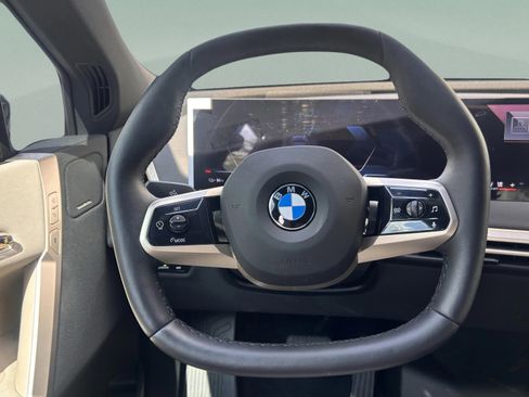 Used 2026 BMW iX xDrive45 w/ Executive Package image 8