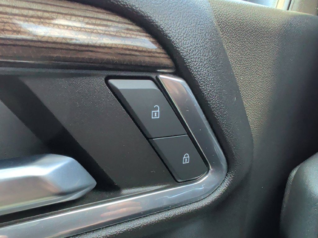Used 2023 Chevrolet Silverado 1500 LT Trail Boss w/ LT Trail Boss Premium Package AWD/4WD image 30