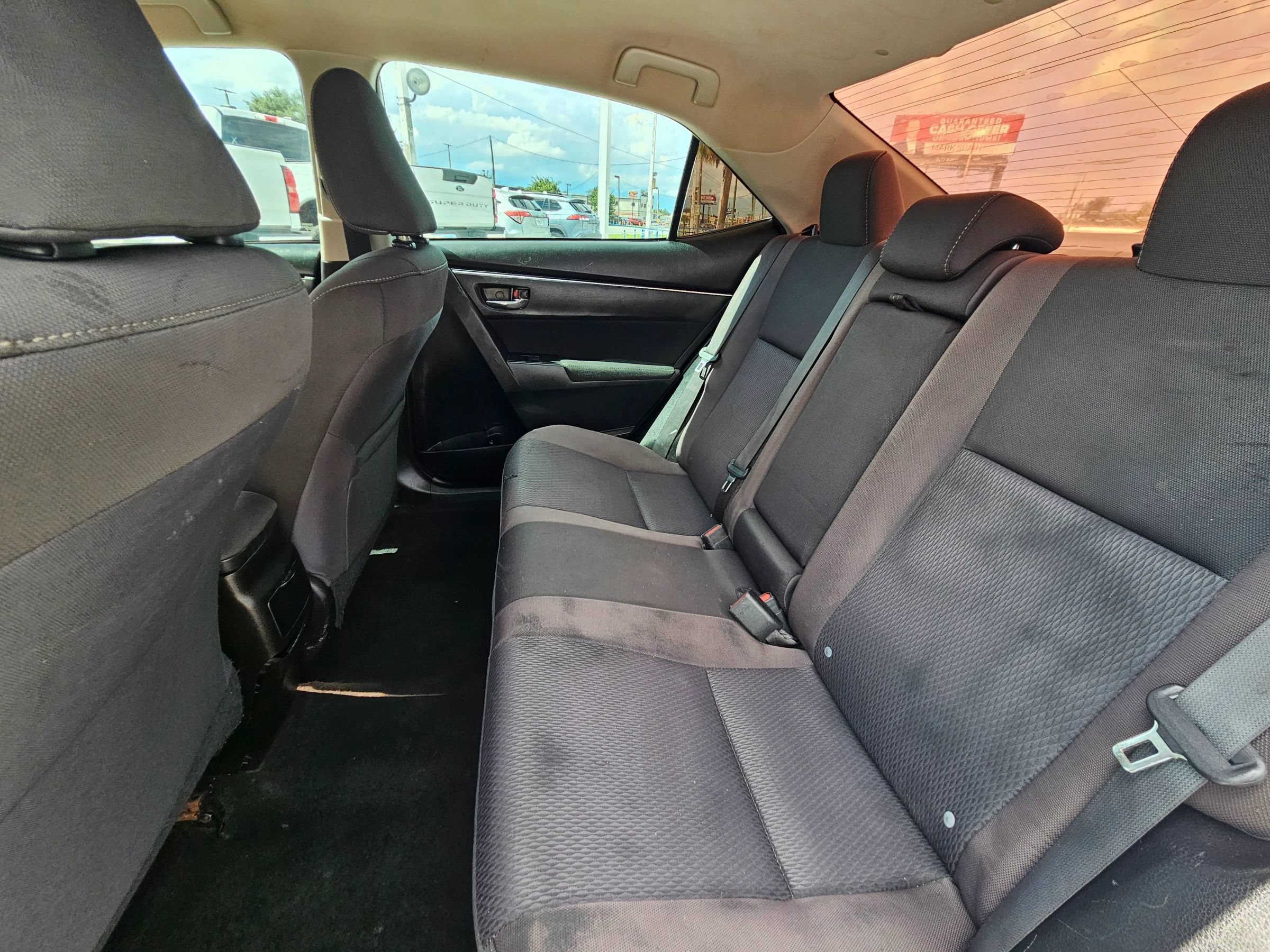 Used 2017 Toyota Corolla LE FWD image 13