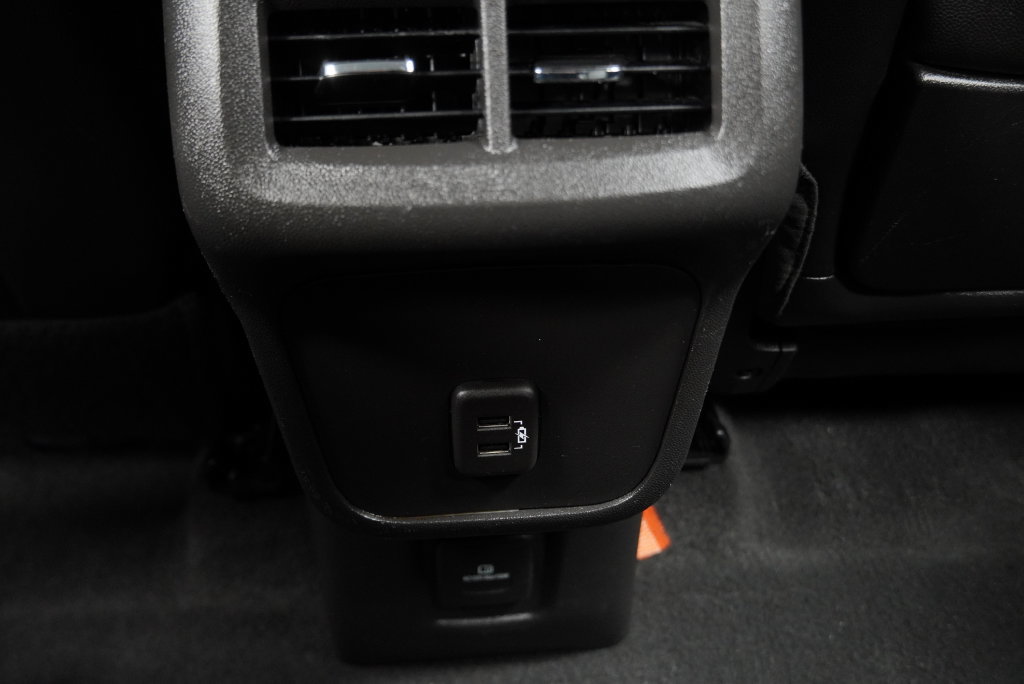 Used 2023 GMC Terrain SLT w/ LPO, Floor Liner Package FWD image 23