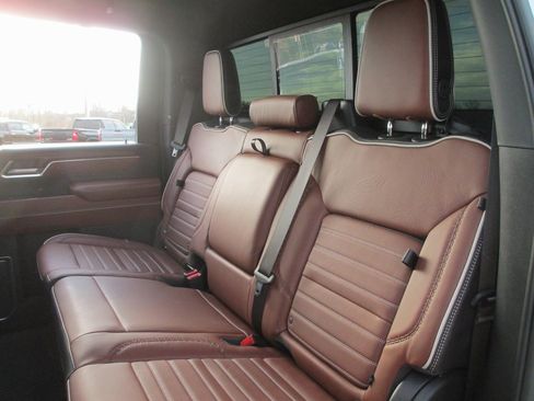 Certified 2025 GMC Sierra 2500 Denali Ultimate image 25