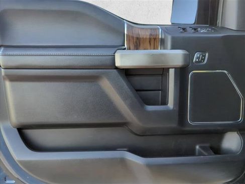 Used 2019 Ford F150 Lariat w/ Equipment Group 502A Luxury image 5