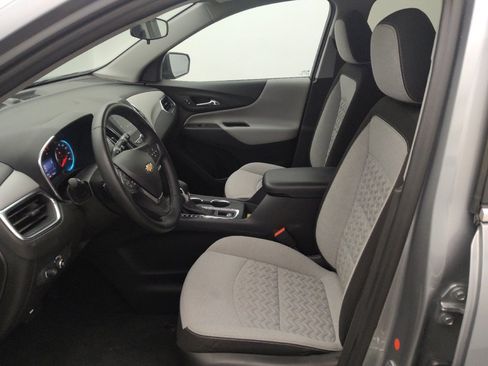 Used 2024 Chevrolet Equinox LT w/ Driver Convenience Package AWD/4WD image 17
