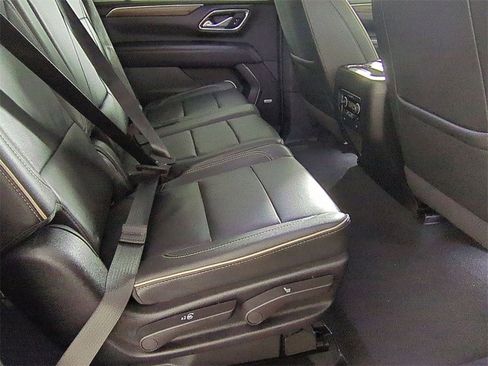 Certified 2024 Chevrolet Suburban Premier image 27