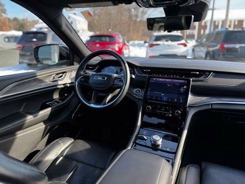 Used 2021 Jeep Grand Cherokee L Overland w/ Luxury Tech Group IV image 14