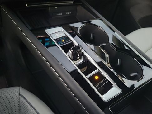 New 2026 Volkswagen Atlas Cross Sport SEL Premium R-Line image 10