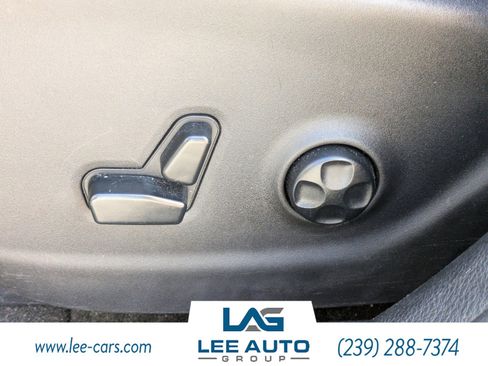 Used 2019 Jeep Cherokee Limited image 18