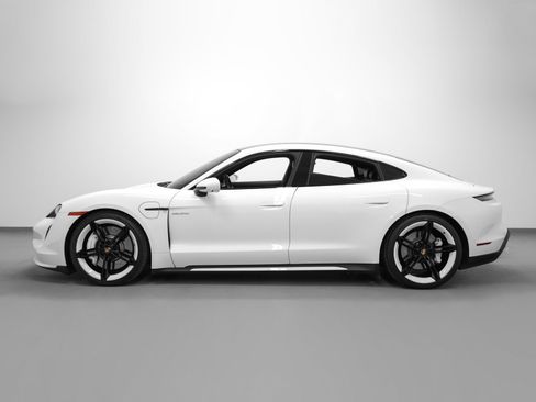 Used 2024 Porsche Taycan Turbo S image 2