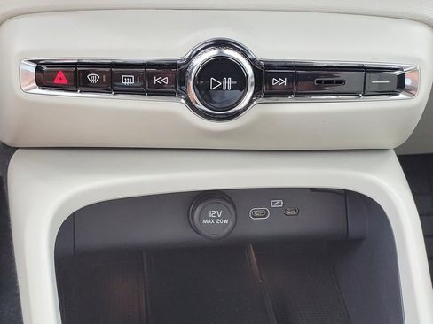 New 2026 Volvo XC40 B4 Plus w/ Protection Package Premier image 16