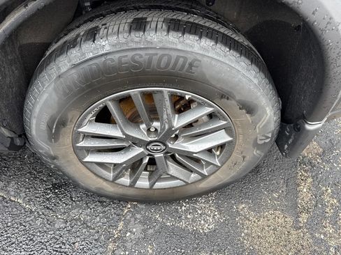 Used 2023 Nissan Rogue S AWD/4WD image 11