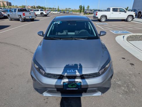 Used 2023 Kia Forte LXS w/ LXS Technology Package FWD image 6