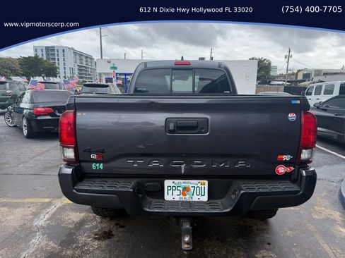 Used 2020 Toyota Tacoma SR5 image 8