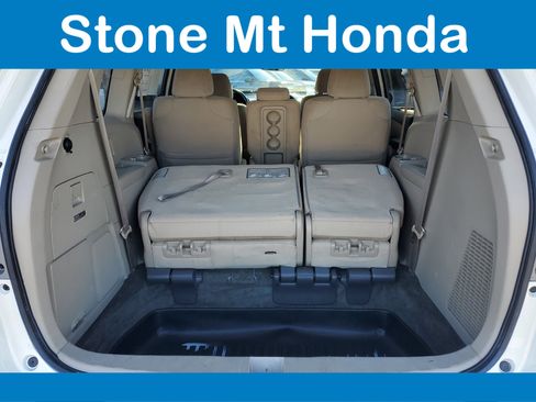 Used 2016 Honda Odyssey SE image 10