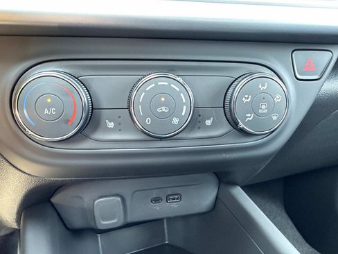 New 2025 Chevrolet Trax LS w/ LS Convenience Package image 5