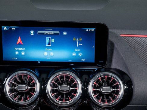 Certified 2025 Mercedes-Benz GLA 250 250 SUV image 19