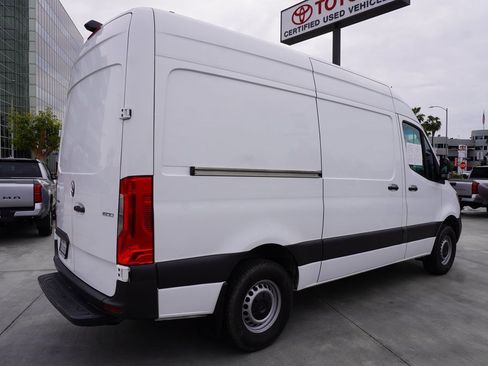 Used 2020 Mercedes-Benz Sprinter 1500 image 7