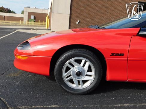 Used 1993 Chevrolet Camaro Z28 image 34