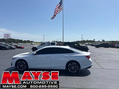Used 2023 Chevrolet Malibu LT FWD image 1