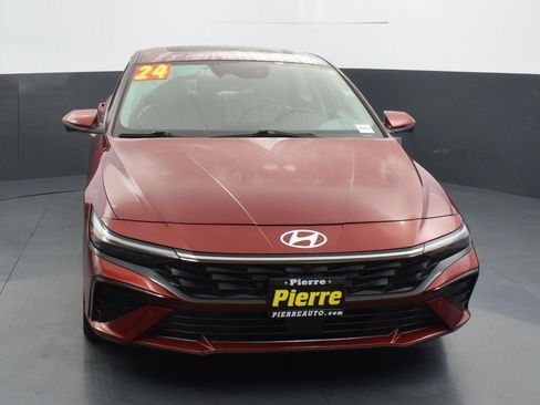 Used 2024 Hyundai Elantra Limited image 6