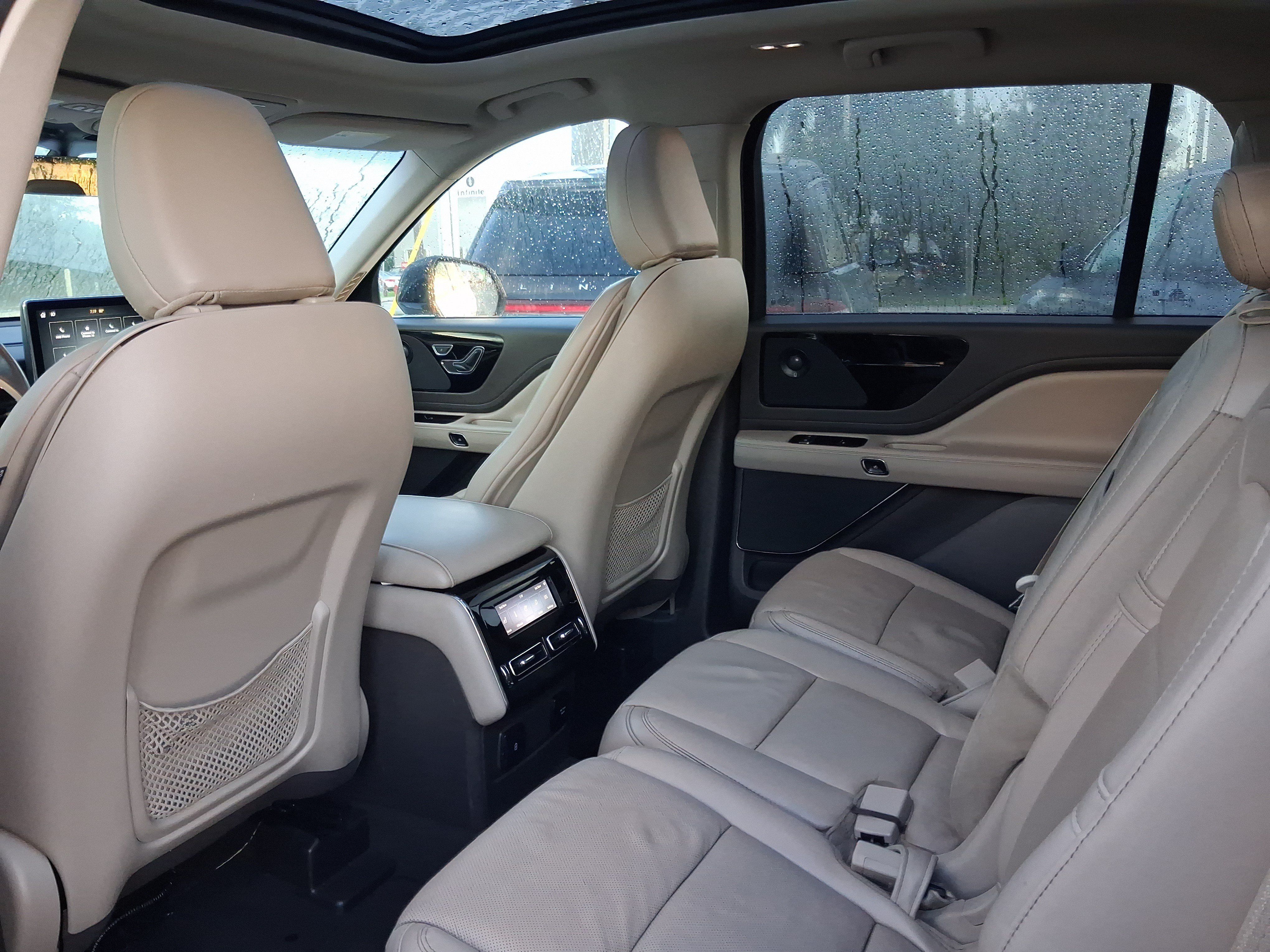 Certified 2022 Lincoln Aviator Reserve w/ Elements Package Plus RWD image 5
