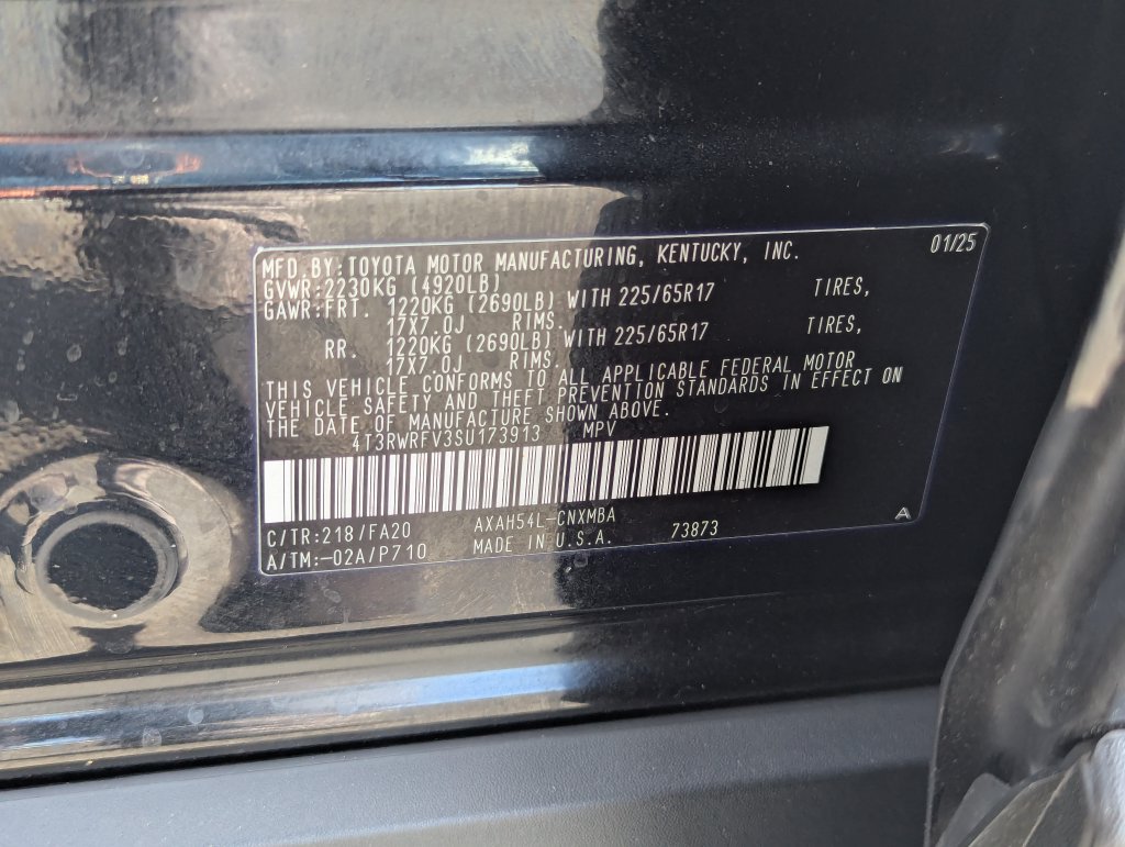 Used 2025 Toyota RAV4 XLE AWD/4WD image 34