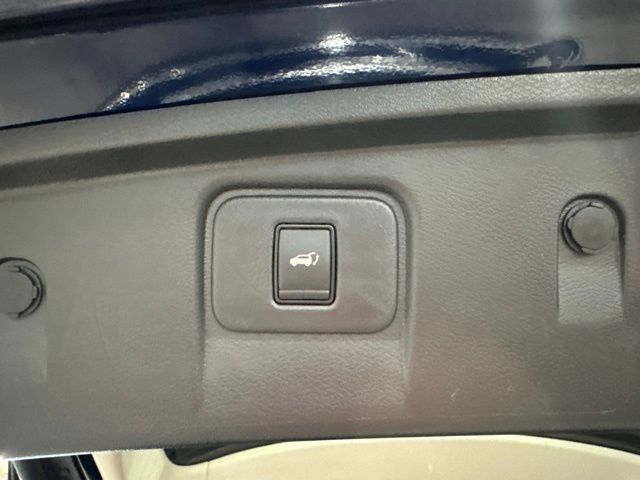 Certified 2023 Nissan Murano Platinum w/ Cargo Package AWD/4WD image 14