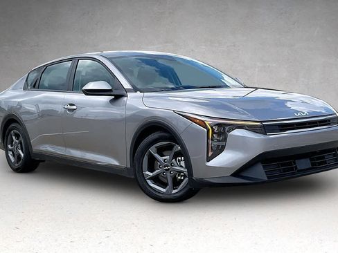 Used 2025 Kia K4 FWD image 19