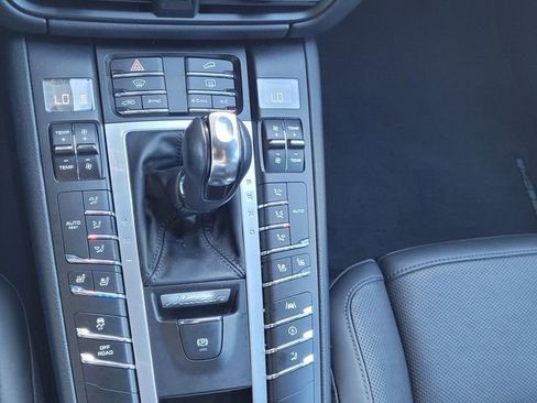 Used 2021 Porsche Macan S AWD/4WD image 11