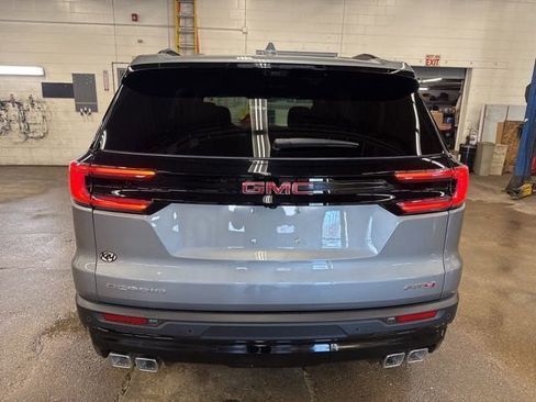 New 2026 GMC Acadia AT4 w/ LPO, Floor Liner Package AWD/4WD image 5