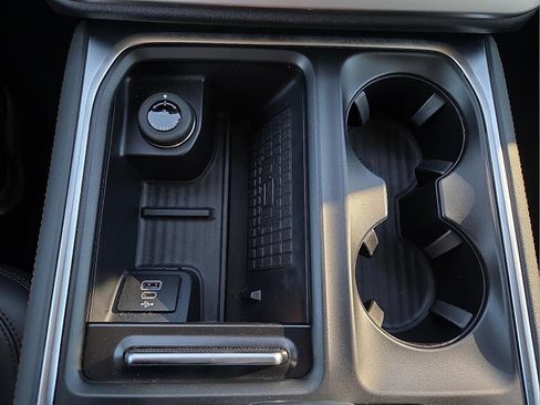 Used 2025 Ford Expedition Active AWD/4WD image 19