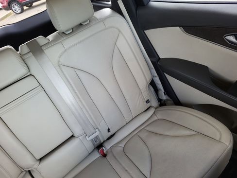 Used 2016 Lincoln MKX Reserve w/ Luxury Package image 14