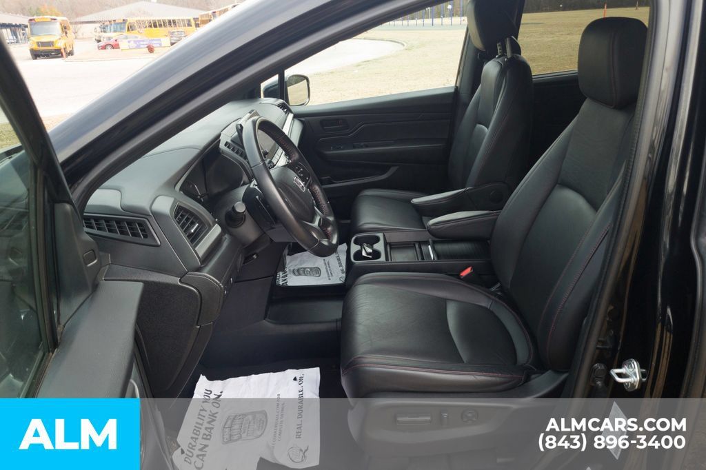 Used 2023 Honda Odyssey Sport image 16