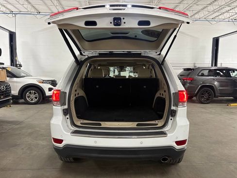 Used 2019 Jeep Grand Cherokee Limited AWD/4WD image 13