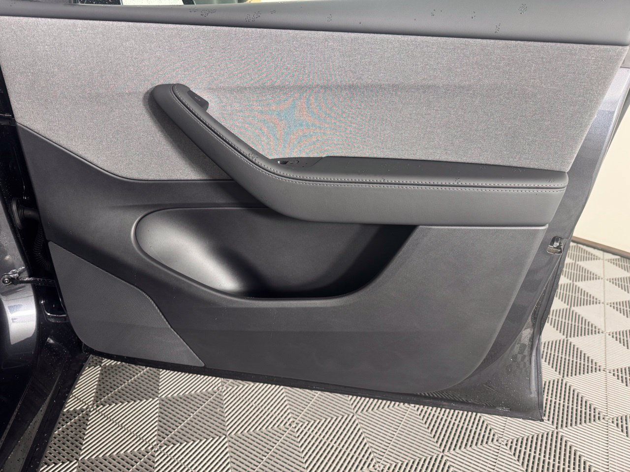 Used 2026 Tesla Model Y 2WD image 24