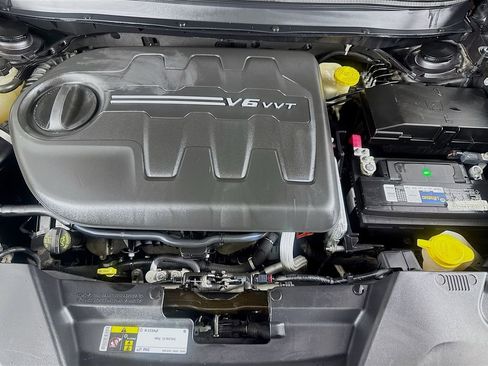 Used 2016 Jeep Cherokee Latitude w/ Safety/Convenience Group image 37