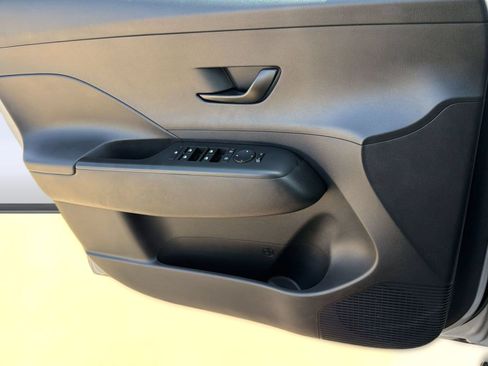 Used 2024 Hyundai Kona SEL FWD image 12
