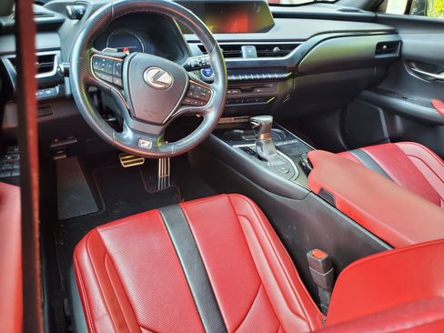 Used 2019 Lexus UX 250h F Sport w/ F Sport Premium Package AWD/4WD image 28