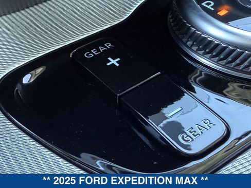 New 2025 Ford Expedition Max Active image 40
