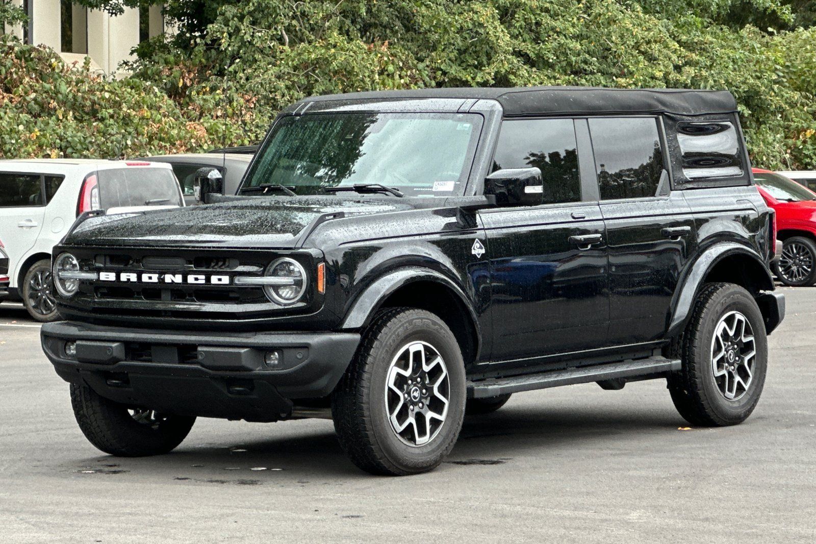 Used 2023 Ford Bronco Outer Banks AWD/4WD image 8
