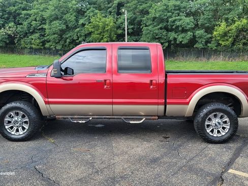 Used 2014 Ford F250 Lariat w/ FX4 Off-Road Package AWD/4WD image 7